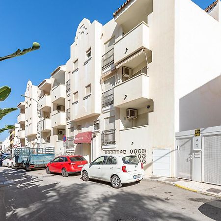 797 Holiday Rentals - Piso Para 3 En La Carihuela Con Piscina Torremolinos Exterior foto
